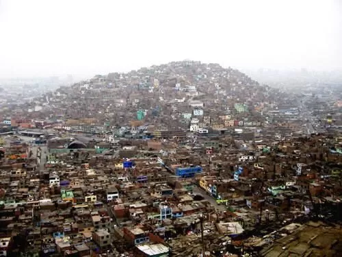 Slums at Lima's outskirts Slums at Lima's outskirts