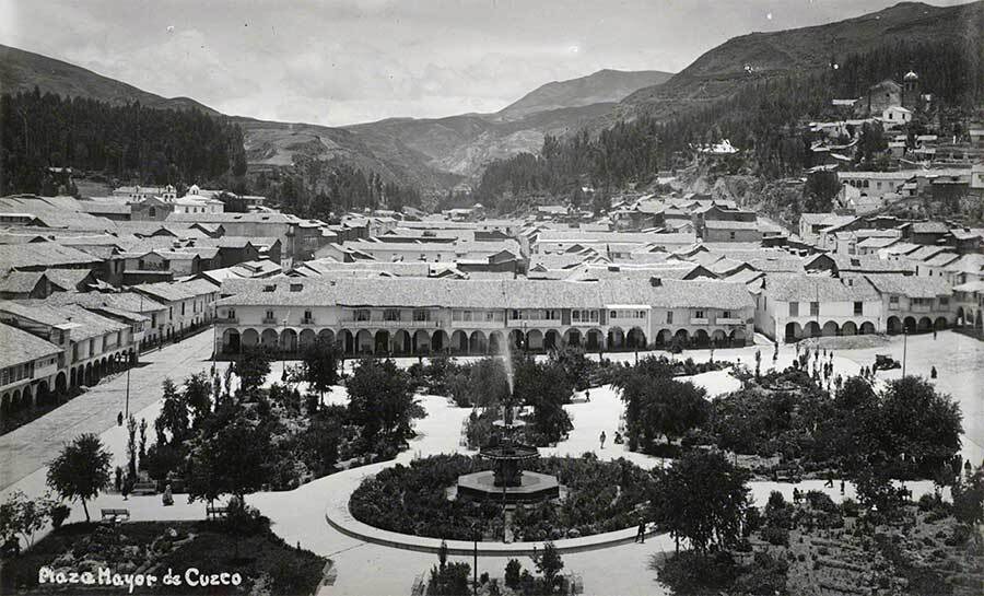 plaza mayor cuzco 1930s