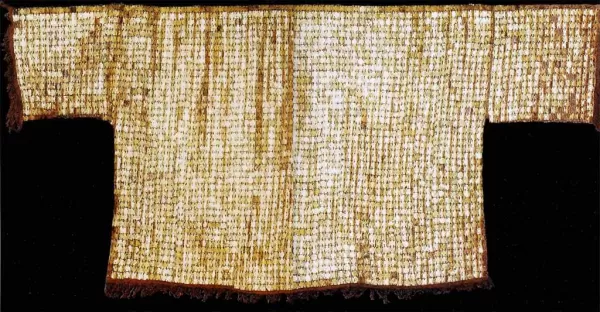 Chimú Culture Gold Appliqued Tunic (1200-1400 A.D.), Length 149 cm, North Coast of Peru (The Gold Museum, Lima) Chimú Culture Gold Appliqued Tunic (1200-1400 A.D.), Length 149 cm, North Coast of Peru (The Gold Museum, Lima)