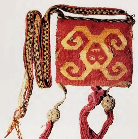 Chancay Culture Tapestry Coca Bag (1200-1400 A.D.), 18 x 15 cm, Chancay Valley (Amano Museum, Lima) Chancay Culture Tapestry Coca Bag (1200-1400 A.D.), 18 x 15 cm, Chancay Valley (Amano Museum, Lima)