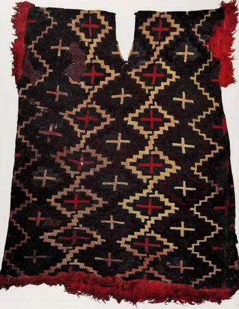 Paracas Culture Ocucaje Tunic (100 A.D.), 82 x 76 cm, Ocucaje District / Ica (Private Collection) Paracas Culture Ocucaje Tunic (100 A.D.), 82 x 76 cm, Ocucaje District / Ica (Private Collection)