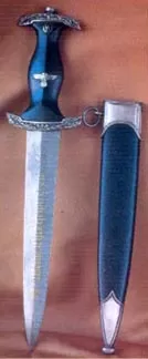 Museo de Oro y Armas del Mundo - SS dagger Museo de Oro y Armas del Mundo - SS dagger