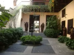 Patio of the Casa Goyeneche / Casa de Rada