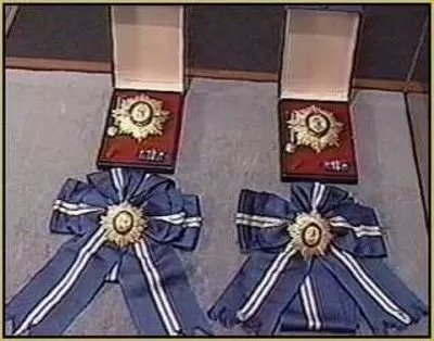 Quiñones awarded medals