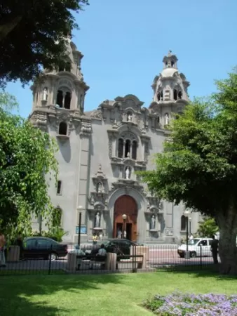 Virgen Milagrosa Church Miraflores