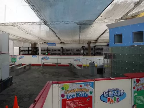Iceland Park, Lima - ice skating Iceland Park, Lima - ice skating