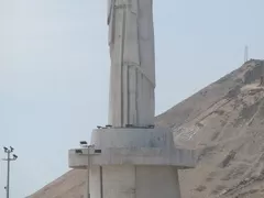 Peru Hop - Cristo del Pacifico in Chorrillos