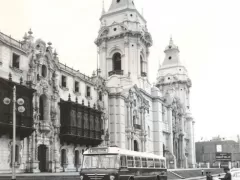 Old photgraph of the Archbishop&#039;s Palace and the Catehdral in Lima