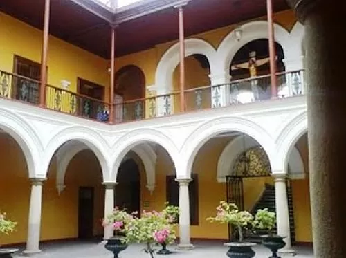 Patio Casa de Pilatos in Lima Patio Casa de Pilatos in Lima