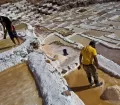 As hundreds of years ago the salt pans are maintained and worked by the families of the nearby community of Maras; photo: Dado Galdieri / Bloomberg