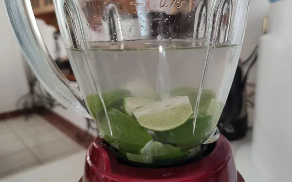 Preparation of Peruvian lemonade Preparation of Peruvian lemonade