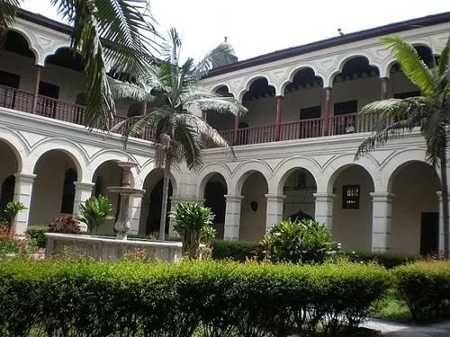 Patio Church and Convent of Santo Domingo in Lima Patio Church and Convent of Santo Domingo in Lima