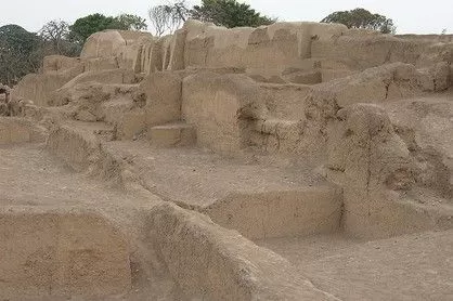 Huaca La Cruz, Maranga Complex, Lima Huaca La Cruz, Maranga Complex, Lima