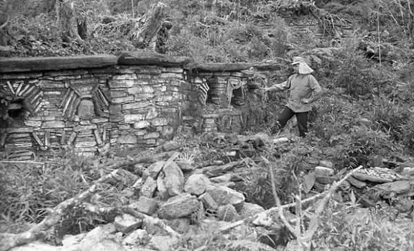 Expedition to Gran Pajaten in 1966 Expedition to Gran Pajaten in 1966