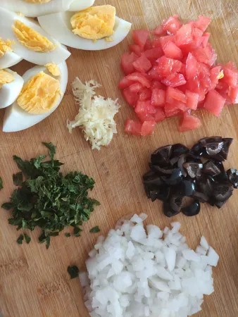 Recipe Peruvian Papas Rellenas - preparing the beef filling