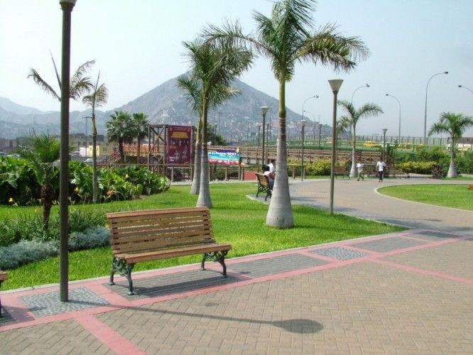 Parque de la Muralla in Lima