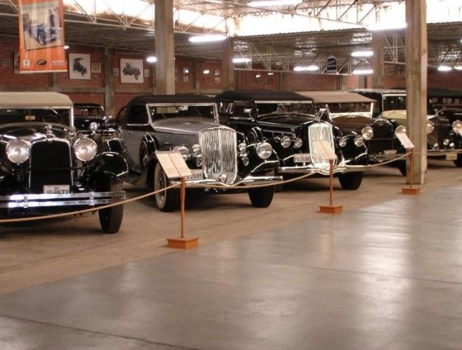 Vintage Car Museum Nicolini in Lima