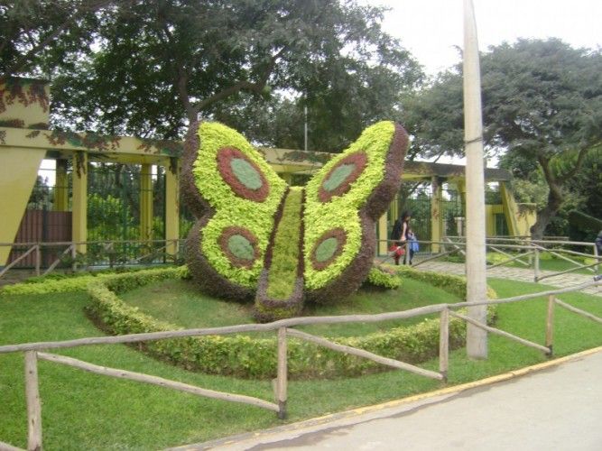 Botanical Garden in Lima&#039;s Parque de las Leyendas