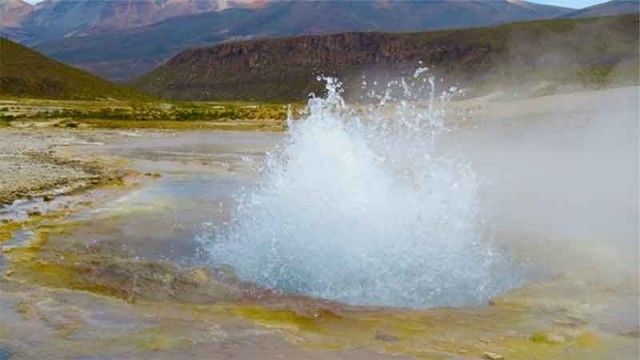 Valley of the Geysers in Candarave, Tacna