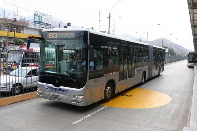Metropolitano Bus in Lima