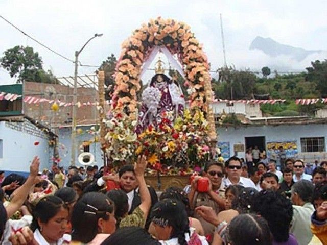 Virgin of Chiquinquira – Virgen de Chiquinquirá in Caraz, Huaylas