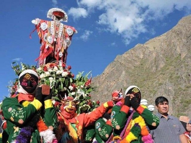 Pentecost - Festival Señor de Choquekillka in Ollantaytambo